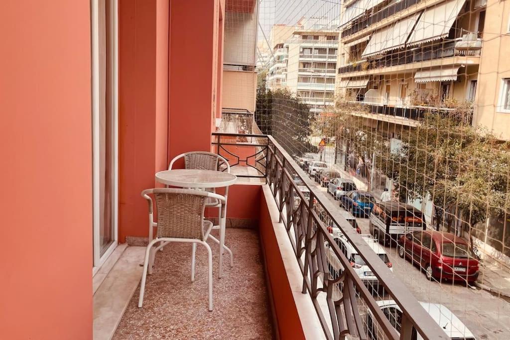 Daisy Apartment 15 Min To Acropolis Athens Exterior photo