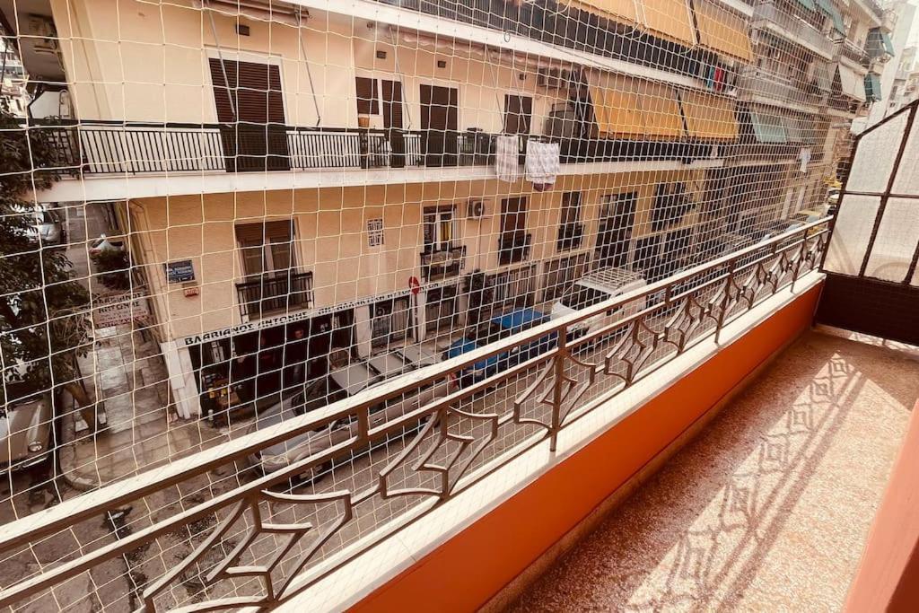 Daisy Apartment 15 Min To Acropolis Athens Exterior photo