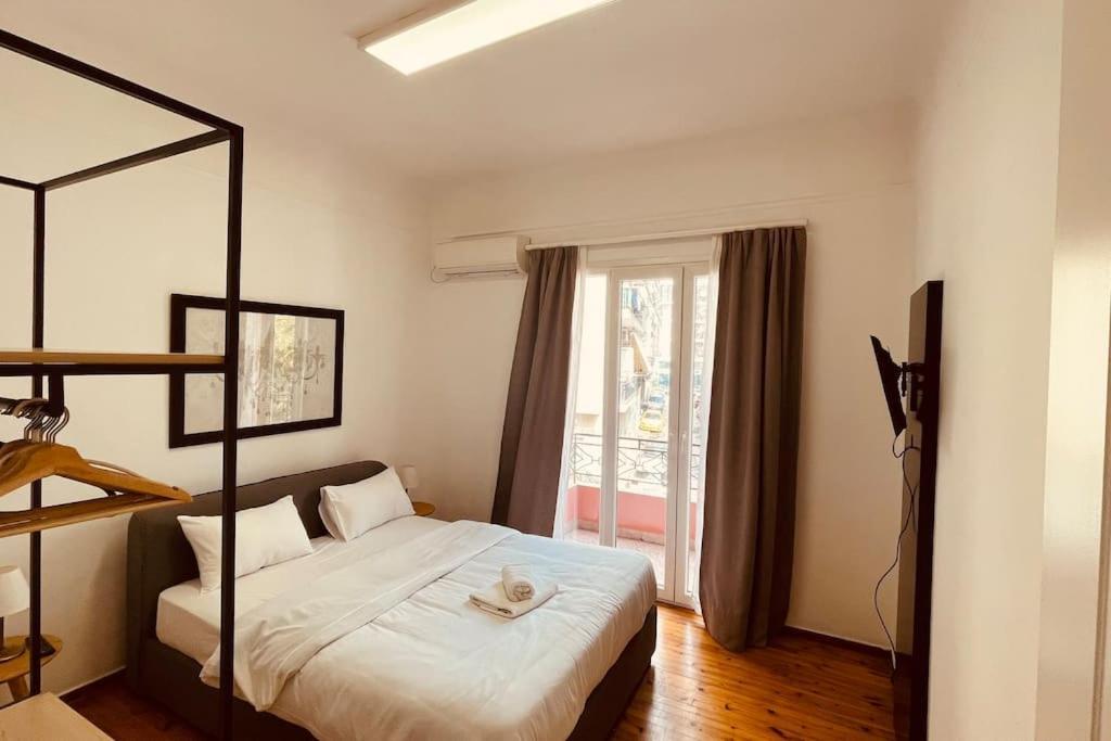 Daisy Apartment 15 Min To Acropolis Athens Exterior photo