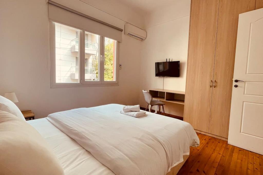 Daisy Apartment 15 Min To Acropolis Athens Exterior photo