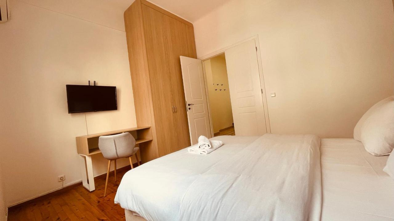 Daisy Apartment 15 Min To Acropolis Athens Exterior photo